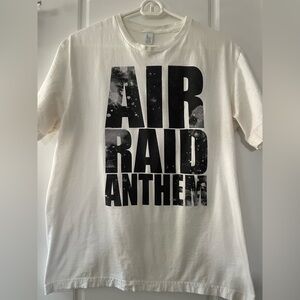 ✨ 3/$25 ✨ Air Raid Anthem Graphic Band Tee